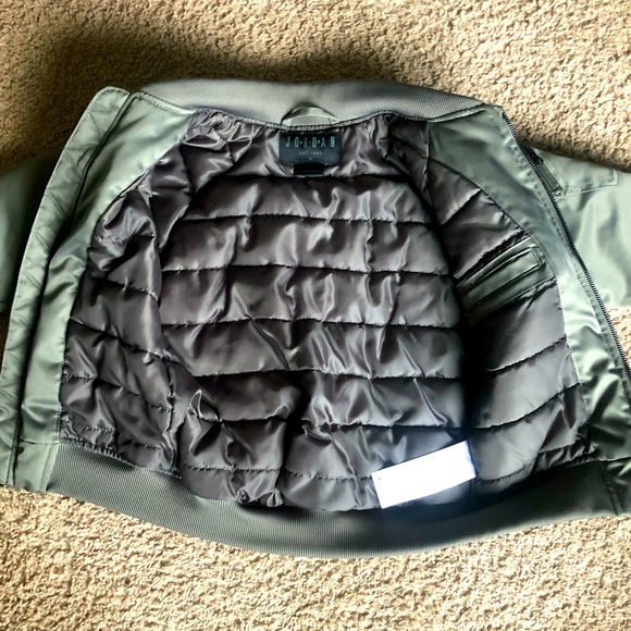 Jacket - Picture 6 of 7